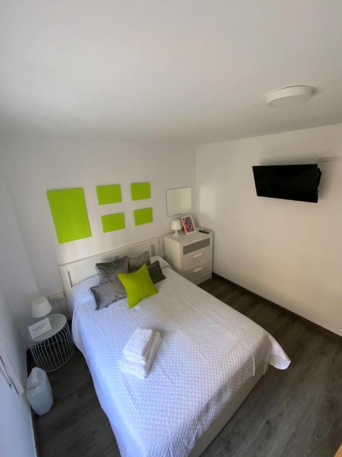 4 Capulino Apartamentos Malaga Bagian luar foto
