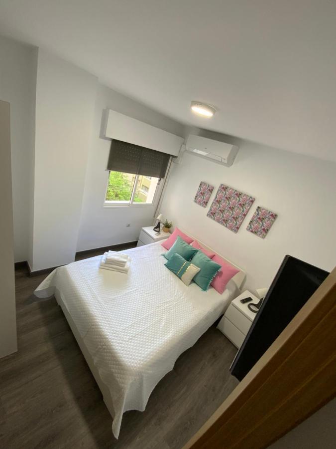 4 Capulino Apartamentos Malaga Bagian luar foto