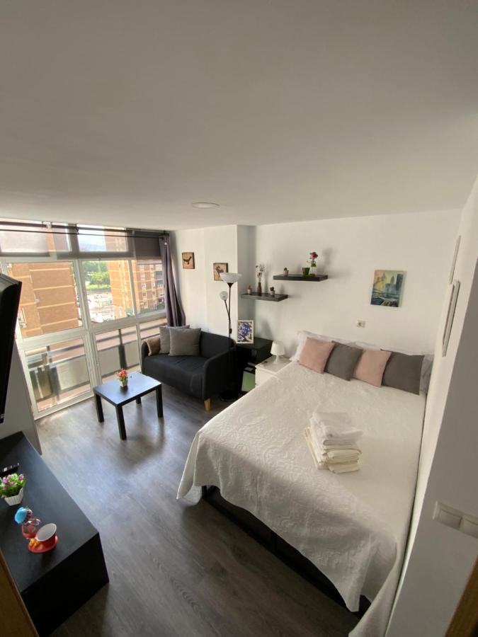 4 Capulino Apartamentos Malaga Bagian luar foto